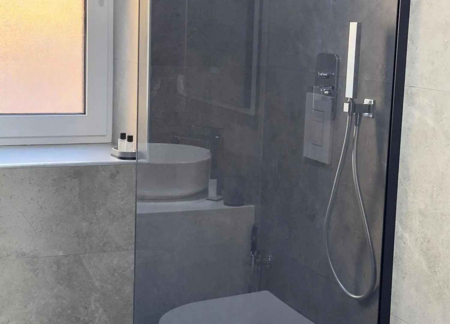 Loha Luxury Apartment Тирана Албания