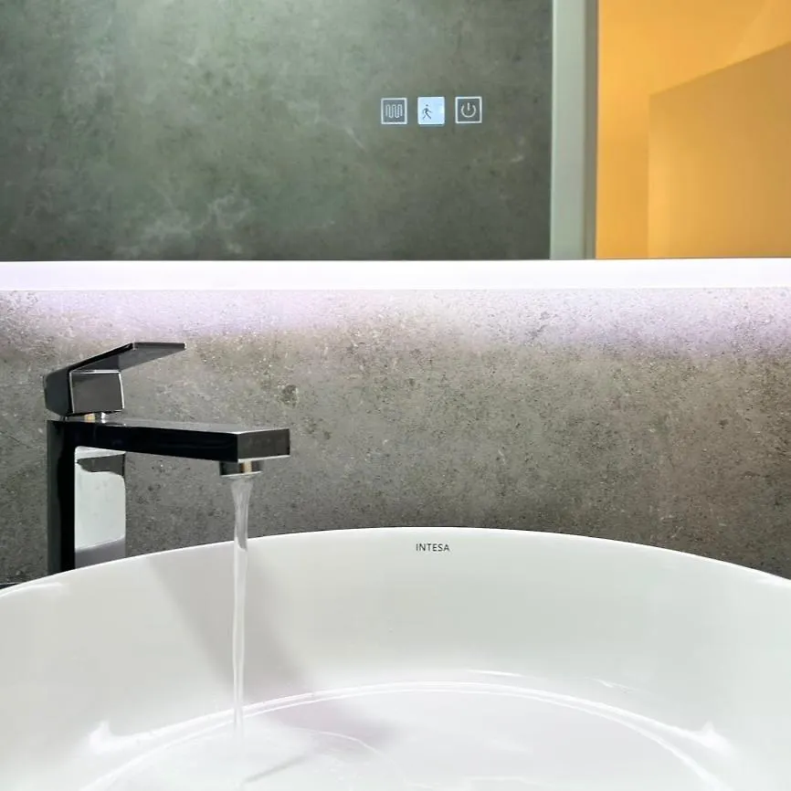 Loha Luxury Apartment 티라나
